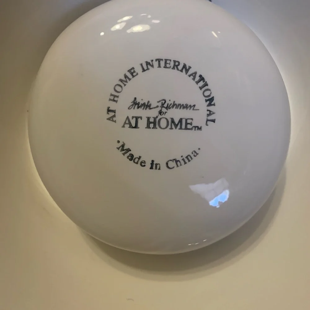 TRISH RICHMAN for AT HOME Decorative Homewares Cute Design Vintage Dog Bowl